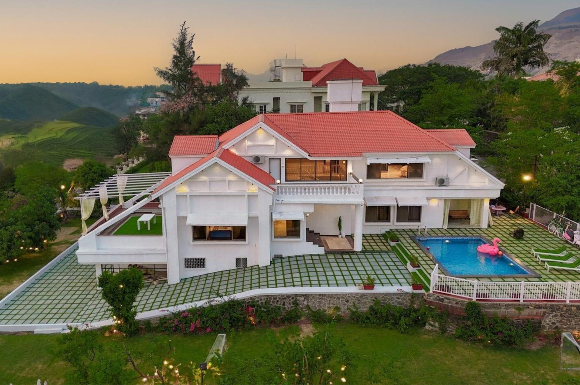 Ekostay Luxe - Casa Noah - Paddle Court & Sunset Point Лонавала Екстериор снимка