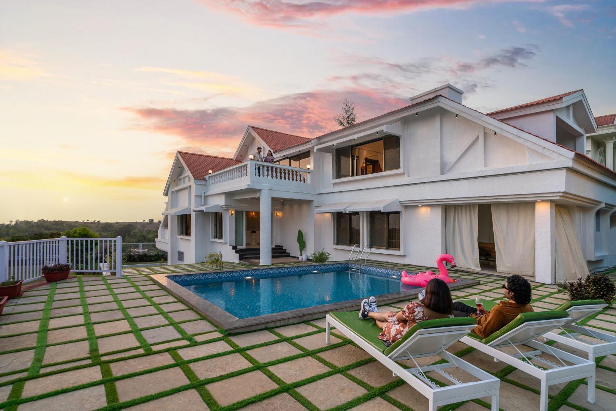 Ekostay Luxe - Casa Noah - Paddle Court & Sunset Point Лонавала Екстериор снимка
